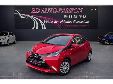 Toyota Aygo 1.0 VVT-i 2016 x-play / 5 portes / 65000km / entretien pneus 2016 occasion Orthoux-S&eacute;rignac-Quilhan 30260