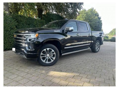 Chevrolet Divers V8 High Country 4WD Crew Cab 420 6,2L EcoTec 2025 occasion MAURECOURT 78780