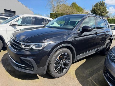 Volkswagen Tiguan 2.0 TDI 150 DSG7 Life Plus avec Attelage, Hayon &eacute;lec et Cam&eacute; 2023 occasion Foug&egrave;res 35300