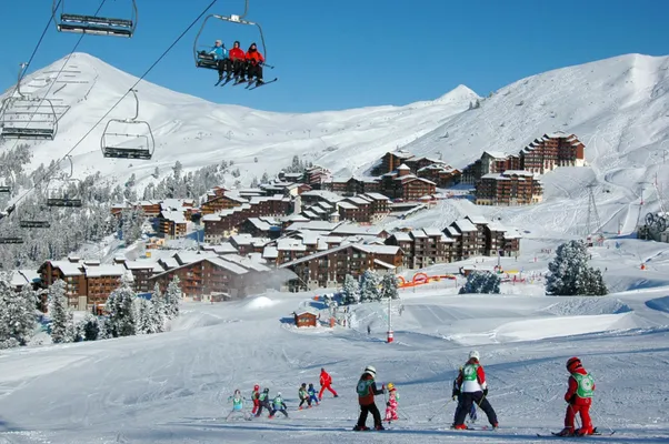   THEMIS Alimentation < 100 m - Centre ville < 200 m - Télévision - Balcon - Local skis . . . Rhône-Alpes, Aime (73210)