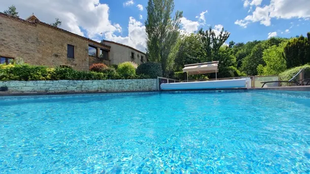   Maison pour 10 pers. avec piscine partagée et terrasse à Puy-l'Évêque Piscine collective - Télévision - Terrasse - Balcon - plac Midi-Pyrénées, Puy-l'Évêque (46700)