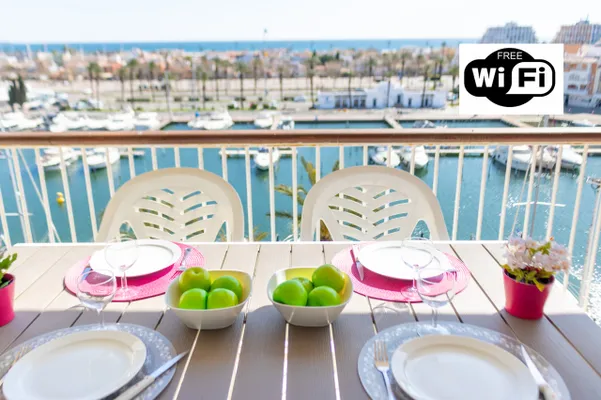   0161-PORT GREC Apartment with WIFI, canal and sea view Plage < 1 km - Alimentation < 1 km - Télévision - Terrasse - Vue mer . . Espagne, Empuriabrava