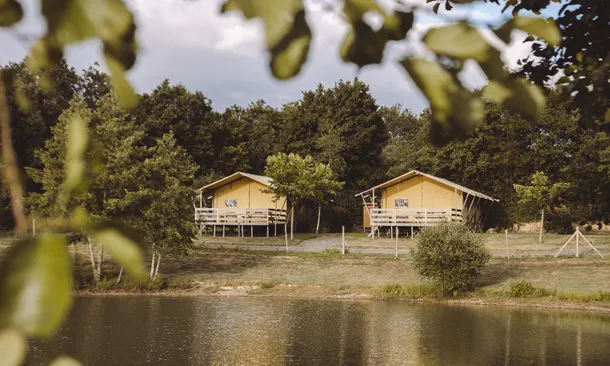   Camping Village de La Guyonnière - Safari Lodge - 6 PERS Piscine couverte - Piscine collective - Terrasse - Club enfants - Accès Pays de la Loire, Saint-Julien-des-Landes (85150)
