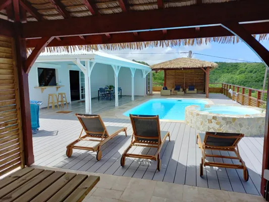   Villa pour 8 pers. avec piscine, jacuzzi et vue sur la mer à Le Marin Piscine privée - Bain à remous - Vue mer - Télévision - Te DOM-TOM, Le Marin (97290)