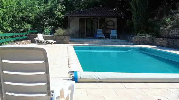   Villa pour 12 pers. avec piscine, jardin et terrasse à Milhars Piscine privée - Télévision - Terrasse - place de parking en exté Midi-Pyrénées, Milhars (81170)