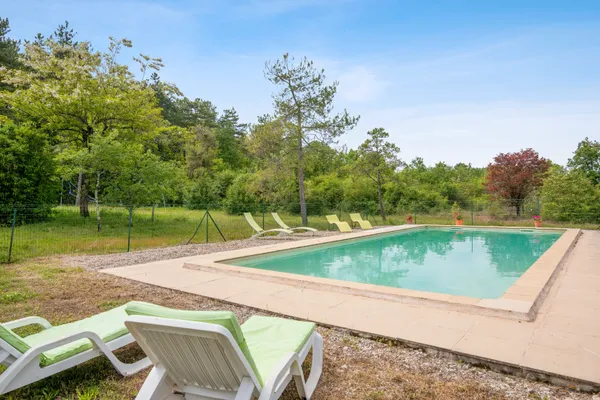   Villa pour 12 pers. avec piscine, jardin et terrasse à Salies Piscine privée - Télévision - Terrasse - place de parking en extér Midi-Pyrénées, Saliès (81990)