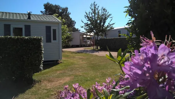   Camping de la Plage - Mobil-home Confort avec TV - 2 chambres - 26m² Télévision - Accès Internet - Jeux jardin . . . Basse-Normandie, Fermanville (50840)