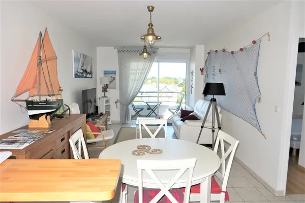   Superbe appartement avec WIFI, petite vue mer à TREGASTEL Télévision - Balcon - place de parking en extérieur - Lave vaisselle - Bretagne, Trégastel (22730)