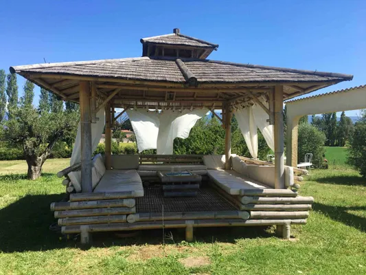   Villa pour 2 pers. avec piscine, jardin et terrasse à Alixan Piscine privée - Télévision - Terrasse - Vue montagne - place de pa Rhône-Alpes, Alixan (26300)
