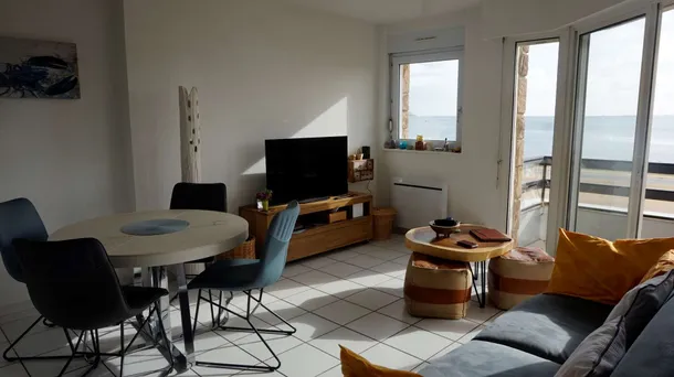   Appartement VUE SUR MER avec WIFI et terrasse à PERROS-GUIREC Vue mer - Télévision - Balcon - Lave linge - Accès Internet . . . Bretagne, Perros-Guirec (22700)
