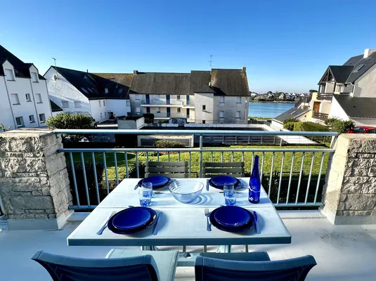   Etel - Appart duplex 3 pièces - 51 m² - Vue Ria Vue mer - Télévision - Balcon - place de parking en extérieur - Lave vaisselle . Bretagne, Étel (56410)