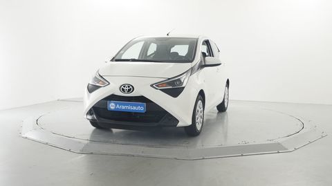 Toyota Aygo 1.0 VVT-i 70 BVM5 x-play 2022 occasion Bruges 33520