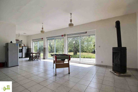   Maison de plain-pied Maison - 5 pi�ce(s) - 147 m�