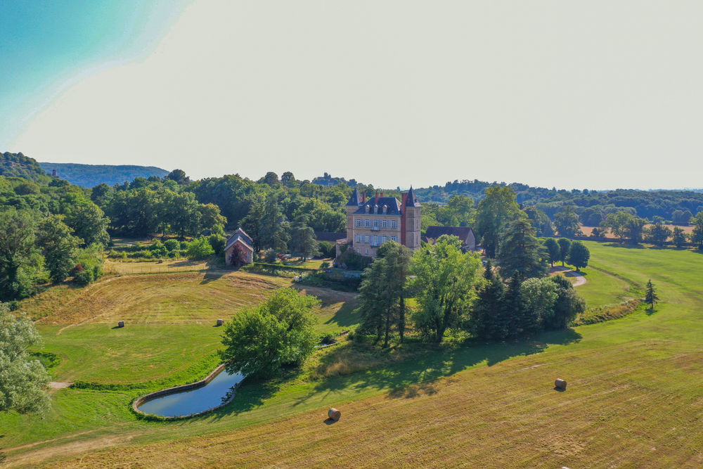 � vendre  Propri�t�/ch�teau Cr�mieu (38460)