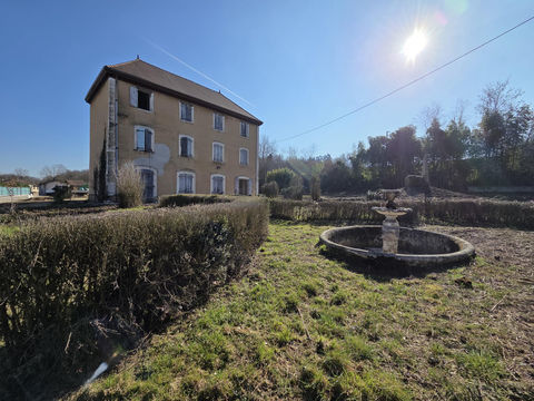   Plateau � am�nager de 133m2 � Saint Jean de Soudain avec jardin privatif Appartement - 1 pi�ce(s) - 133 m�