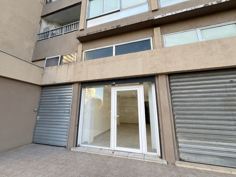 LOCAL COMMERCIAL OU PROFESSIONNEL RESIDENCE PRINCE IMPERIAL AJACCIO 800 20090 Ajaccio