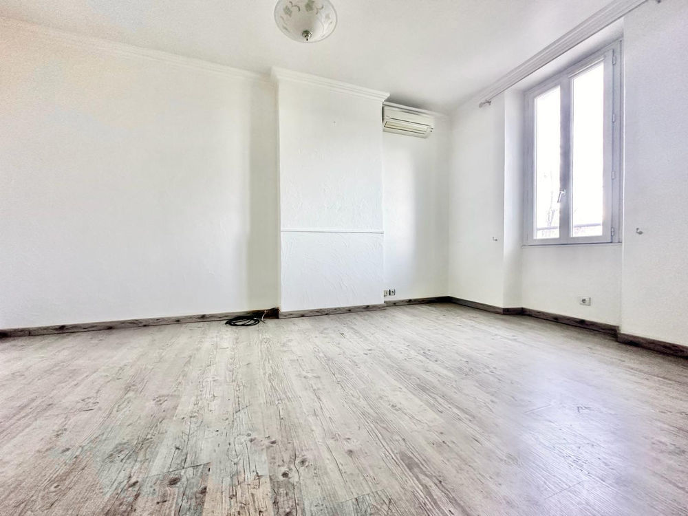 � vendre  Maison La Farl�de (83210)