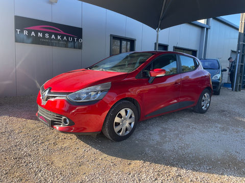 Renault Clio IV CLIO IV SOCIETE DCI 90 ENERGY ECO2 AIR 90G 2014 occasion Bagard 30140