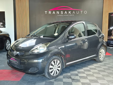 Toyota Aygo 1.0 VVT-i Confort 2011 occasion Dompierre-sur-Mer 17139