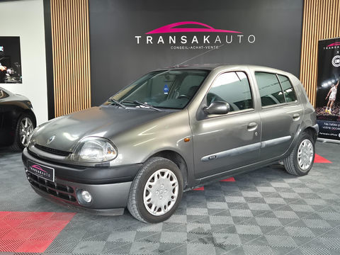 Renault Clio II Clio 1.4i RXE 2000 occasion Dompierre-sur-Mer 17139