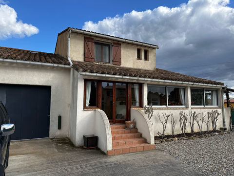   EXCLUSIVIT�   Maison familiale 180 m2 habitables - Garage - Cave - Piscine Maison - 8 pi�ce(s) - 180 m�