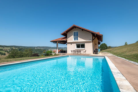   Villa de 238 m2 dont 217 m2 carrez - 7 pi�ces avec Piscine Maison - 7 pi�ce(s) - 238 m�