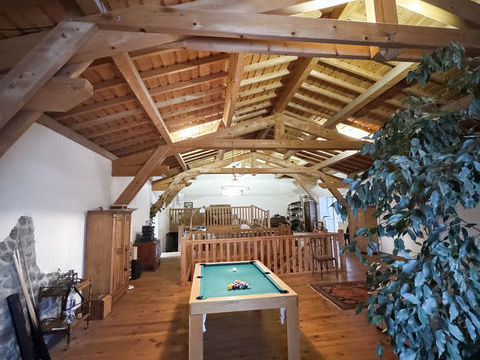   BELLE FERME R�NOV�E 330 M2 AVEC DEPENDANCE DANS LE PILAT � MARLHES (42) Maison - 9 pi�ce(s) - 330 m�