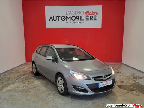 Opel Astra OPEL ASTRA IV (2) SPORTS TOURER 1.7 CDTI 110 - DISTRIBUTIO 2013 occasion Chambray-l&egrave;s-Tours 37170