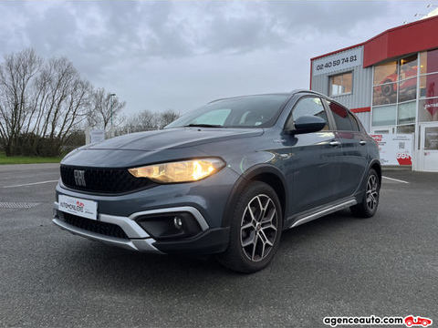 Fiat Tipo CROSS 5 PORTES 1.6 Multijet 130 ch Plus // GARANTIE 6 MOIS 2023 occasion Pont-Saint-Martin 44860