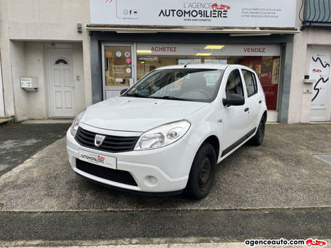 Dacia Sandero 1.4 MPI GPL 72 cv Laureate - Distribution &agrave; jour 2009 occasion Saint-Barth&eacute;lemy-d'Anjou 49124