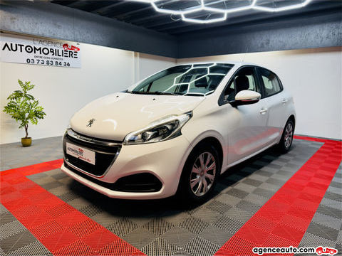 Peugeot 208 III 1.2 82cv Active � Distribution faite 2018 occasion Montceau-les-Mines 71300