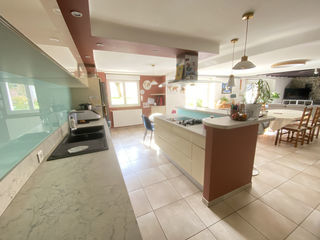  Maison � vendre 10 pi�ces 236 m�