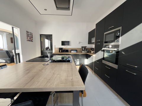   MAISON 135 m2 - 4 CHAMBRES - 15 MINUTES DU MANS - BRETTE LES PINS Maison - 7 pi�ce(s) - 135 m�