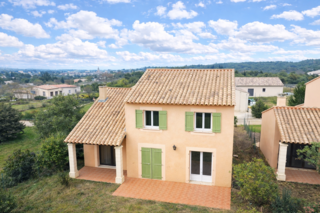  Maison � vendre 15 + pi�ces 348 m�