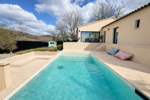   Maison contemporaine avec jardin et piscine, 4 chambres, garage   Saint-Martin-d'Ard�che Maison - 6 pi�ce(s) - 149 m�
