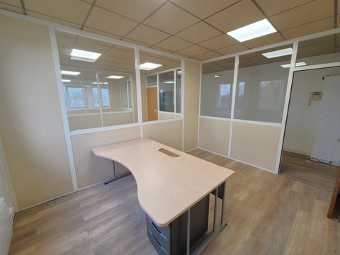 Espace bureaux face &agrave; la Seine au calme 738 78711 Mantes la ville