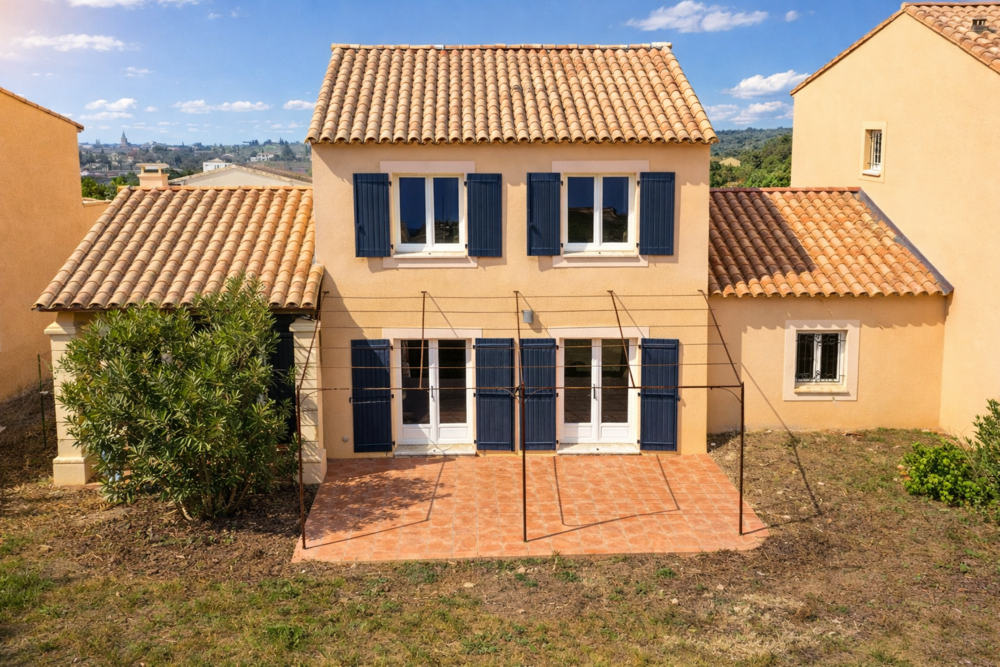 � vendre  Maison Saint-Rem�ze (07700)