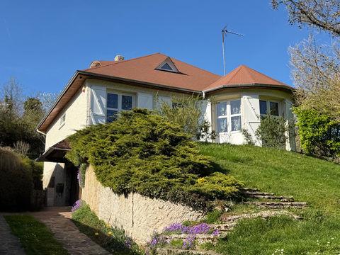   Maison familiale avec sous-sol � Jouy-Mauvoisin Maison - 5 pi�ce(s) - 107 m�