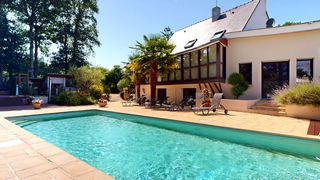  Propri�t�/ch�teau � vendre 12 pi�ces 330 m�