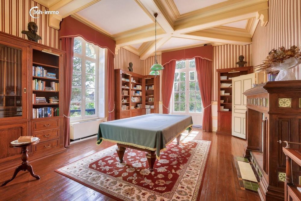 � vendre  Propri�t�/ch�teau Perpezac-le-Blanc (19310)