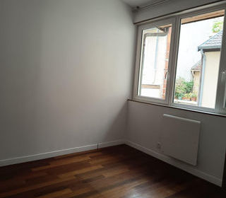  Appartement � louer 4 pi�ces 99 m�