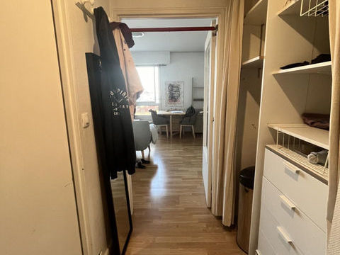   Tout inclus vue d'exception : T1 meubl� La D�fense Appartement - 1 pi�ce(s) - 26 m�