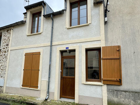   Maison de ville r�nov�e - Centre-ville Chamarande Maison - 3 pi�ce(s) - 70 m�