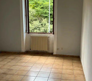  Appartement � louer 4 pi�ces 105 m�