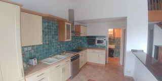  Appartement � louer 5 pi�ces 151 m�