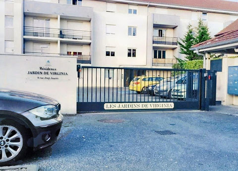   T3 avec jardin + 2 parking dans r�sidence moderne Appartement - 3 pi�ce(s) - 69 m�