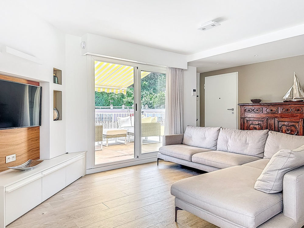 � vendre  Appartement Roquebrune-Cap-Martin (06190)