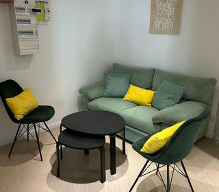  Appartement � louer 1 pi�ce 90 m�