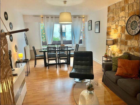   Chambre dans grand appartement lumineux - Reims Appartement - 1 pi�ce(s) - 12 m�