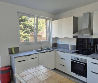  Appartement � louer 1 pi�ce 160 m�